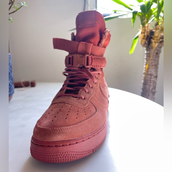 SF Air Force 1 ‘Dusty Peach’ - Picture 7 of 13